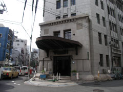 入口外観写真